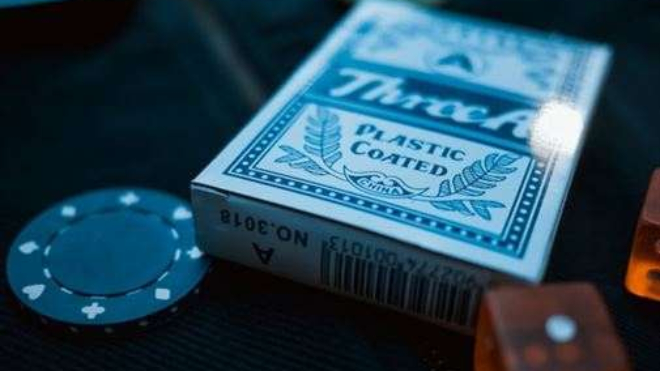plastic-coated-cards